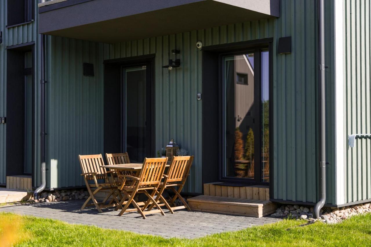 Lilly Apartment With Pool And Terrace Palanga Exterior foto